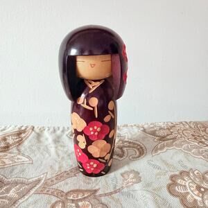 Japanese Kokeshi Wood Doll Carved Painted 5.5” Brown Kimono Red Pink Florals